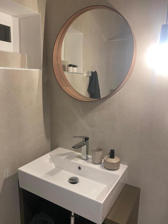 רוביני Apartments Nikval מראה חיצוני תמונה